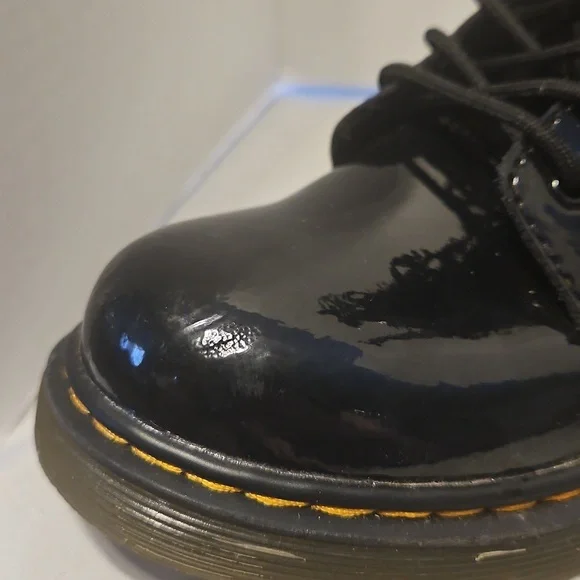 DR. Martins DOC Patent Leather Combat Glossy Black BOOTS 1460J Juniors US 3